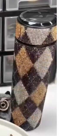 High-Grade Portable Drill Cup with diamond pattern, perfect for coffee and tea, combining elegance and functionality.