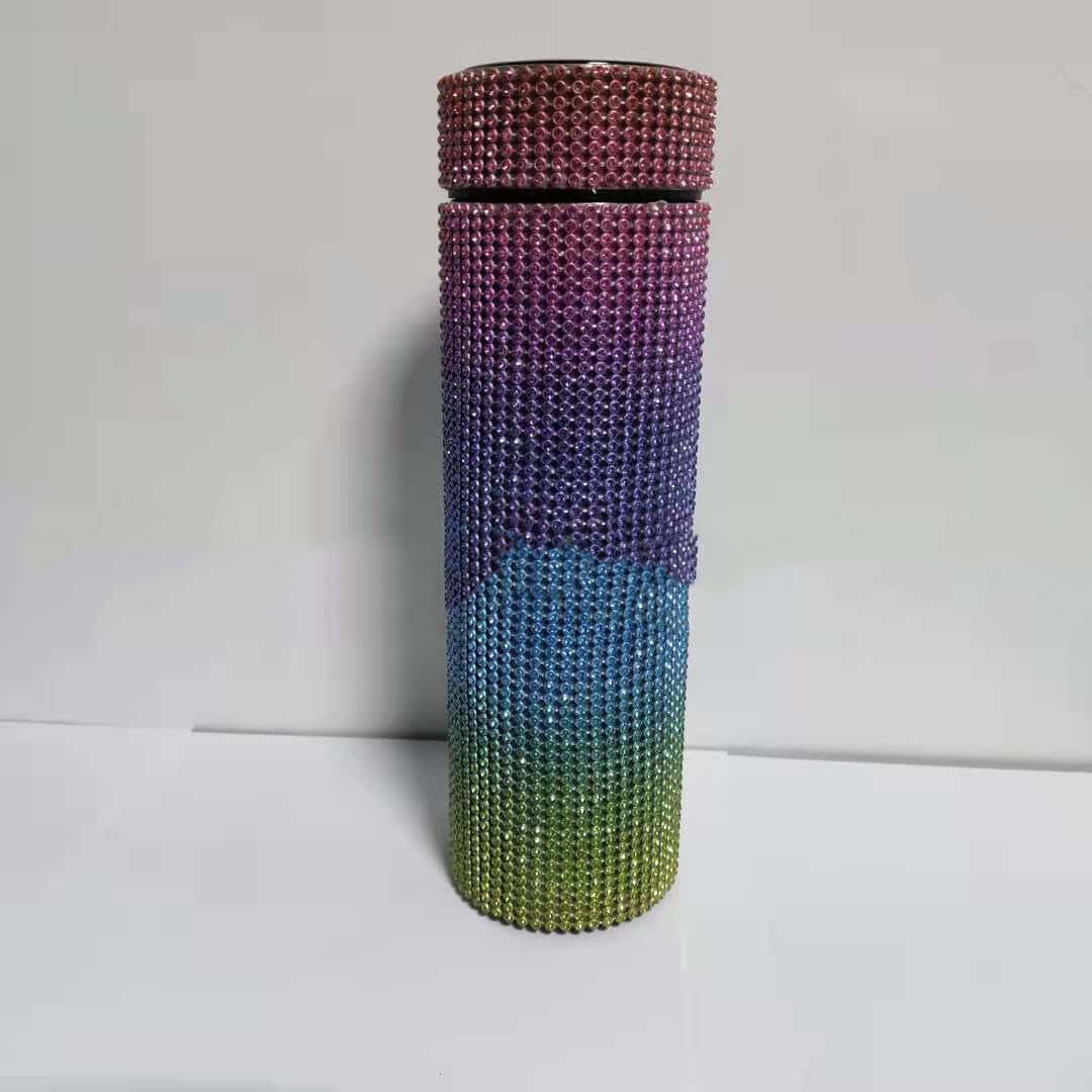 High-Grade Portable Drill Cup with colorful rhinestones for coffee and tea, blending elegance with practicality.